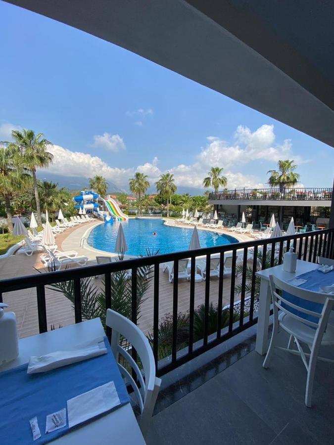 Istanbul Beach Hotel Kemer Exterior photo