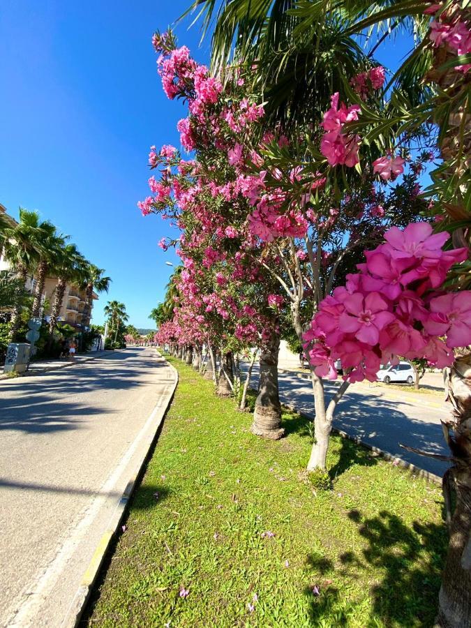 Istanbul Beach Hotel Kemer Exterior photo